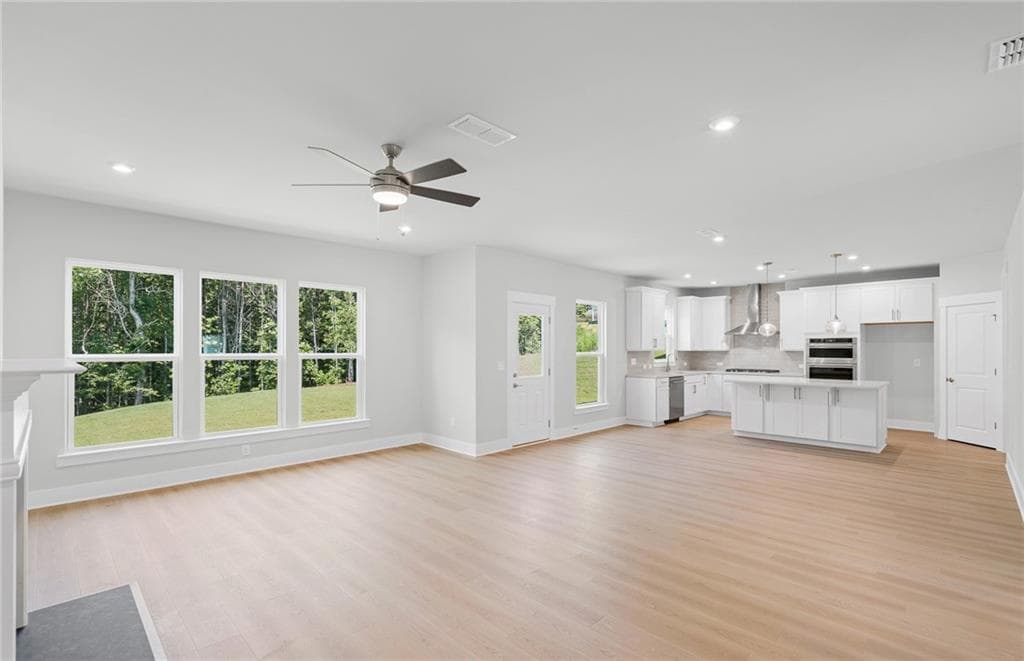 3 bedroom, 3 bathroom, 2,444 sq ft single family residence for sale at 4711 Wilderness Trail, Flowery Branch, GA 30542 — photo 9