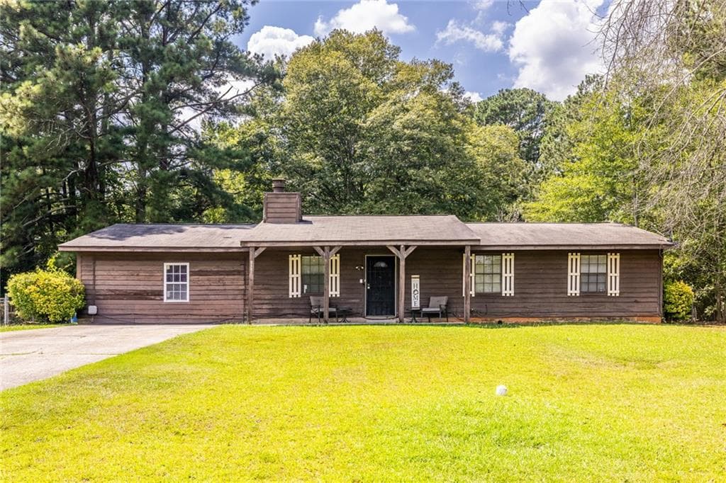 3 bedroom, 2 bathroom, 1,690 sq ft single family residence for sale at 8397 Willows Terrace, Riverdale, GA 30274 — photo 1 of 43