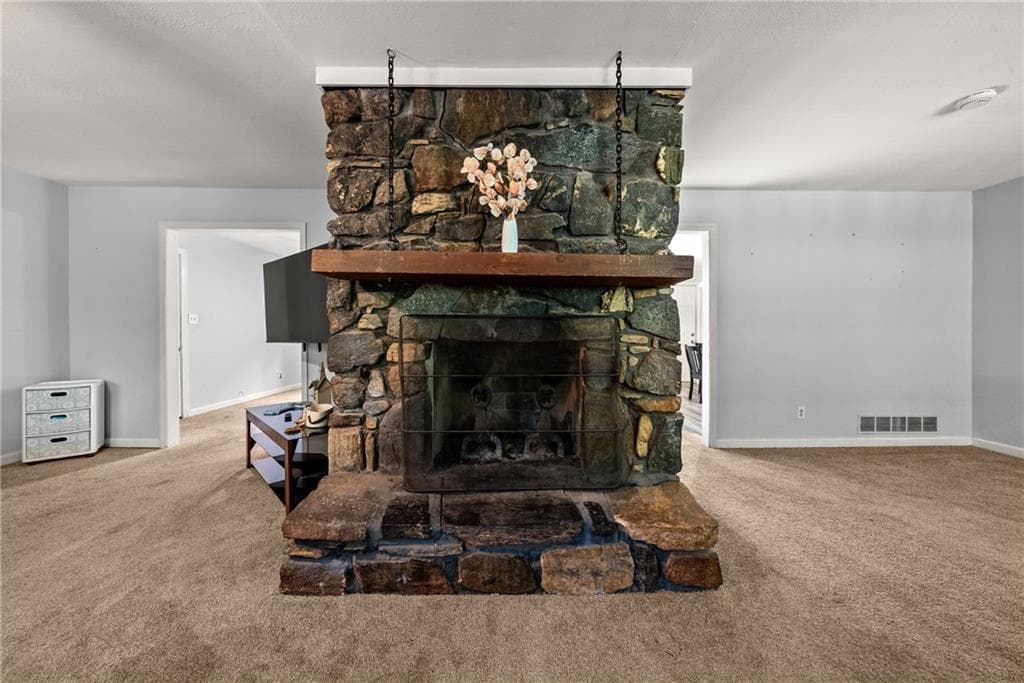 3 bedroom, 3 bathroom, 3,168 sq ft single family residence for sale at 109 Lakeview Circle, Cumming, GA 30040 — photo 7