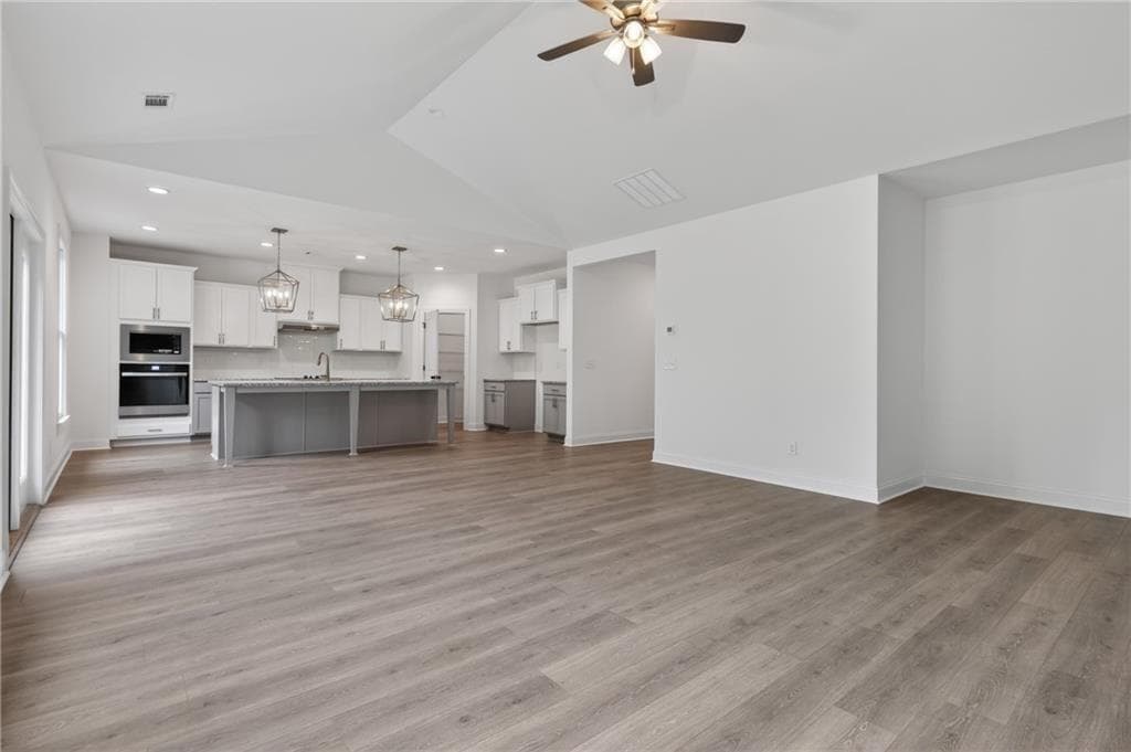 3 bedroom, 2 bathroom, 2,084 sq ft single family residence for sale at 69 STANLEY Drive, Winder, GA 30680 — photo 5