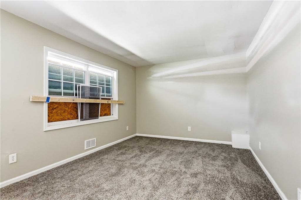 3 bedroom, 2 bathroom, 1,538 sq ft single family residence for sale at 2810 Knollview Drive, Decatur, GA 30034 — photo 7