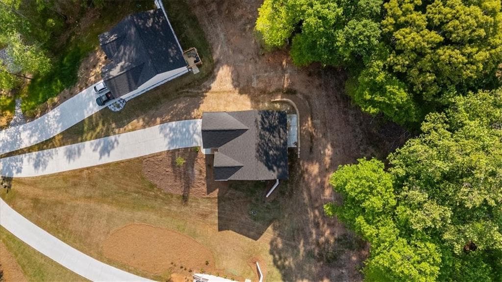 3 bedroom, 3 bathroom, 1,900 sq ft single family residence for sale at 6220 Carlys Way, Gainesville, GA 30506 — photo 6