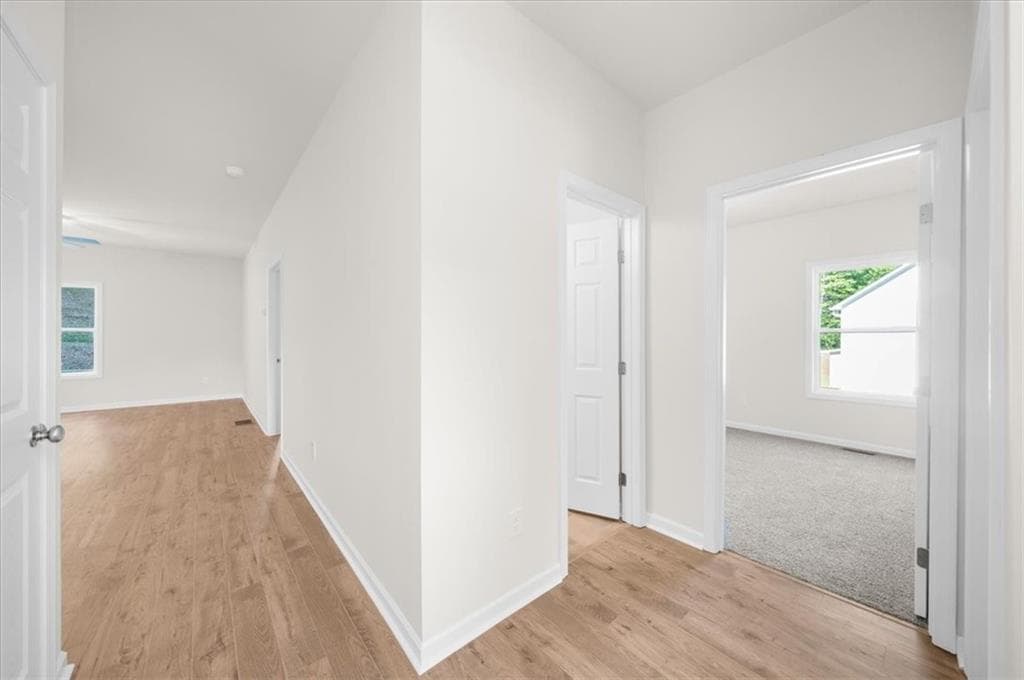 3 bedroom, 3 bathroom, 1,900 sq ft single family residence for sale at 6220 Carlys Way, Gainesville, GA 30506 — photo 10