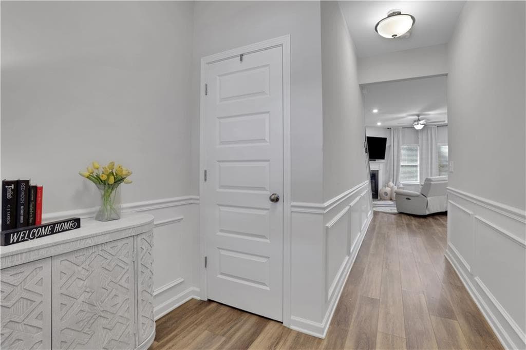3 bedroom, 3 bathroom, 1,993 sq ft townhouse for sale at 5186 Grace Court, Tucker, GA 30084 — photo 2
