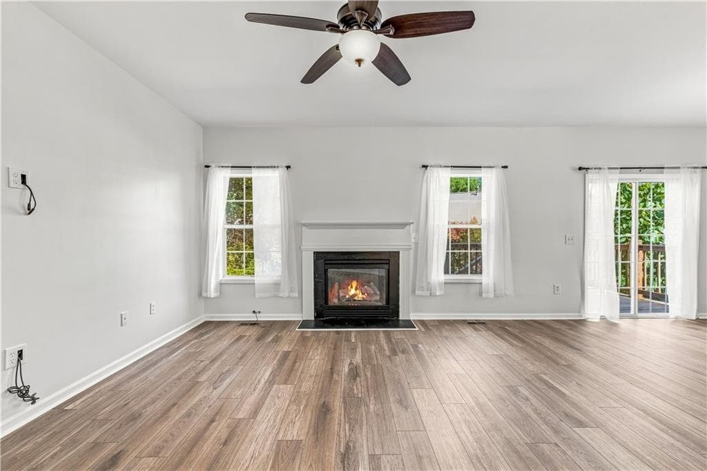 6 bedroom, 4 bathroom, 3,255 sq ft single family residence under contract at 131 Whitfield Way, Woodstock, GA 30188 — photo 8