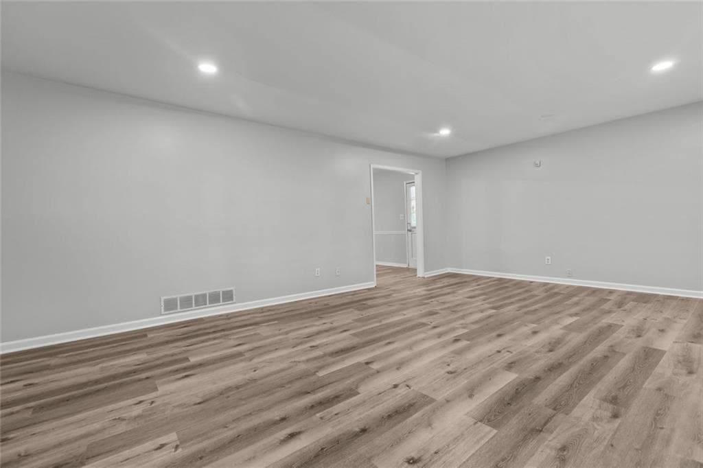 3 bedroom, 2 bathroom, 3,016 sq ft single family residence for rent at 1834 Dogwood Court, Snellville, GA 30078 for $1,950 a month — photo 3