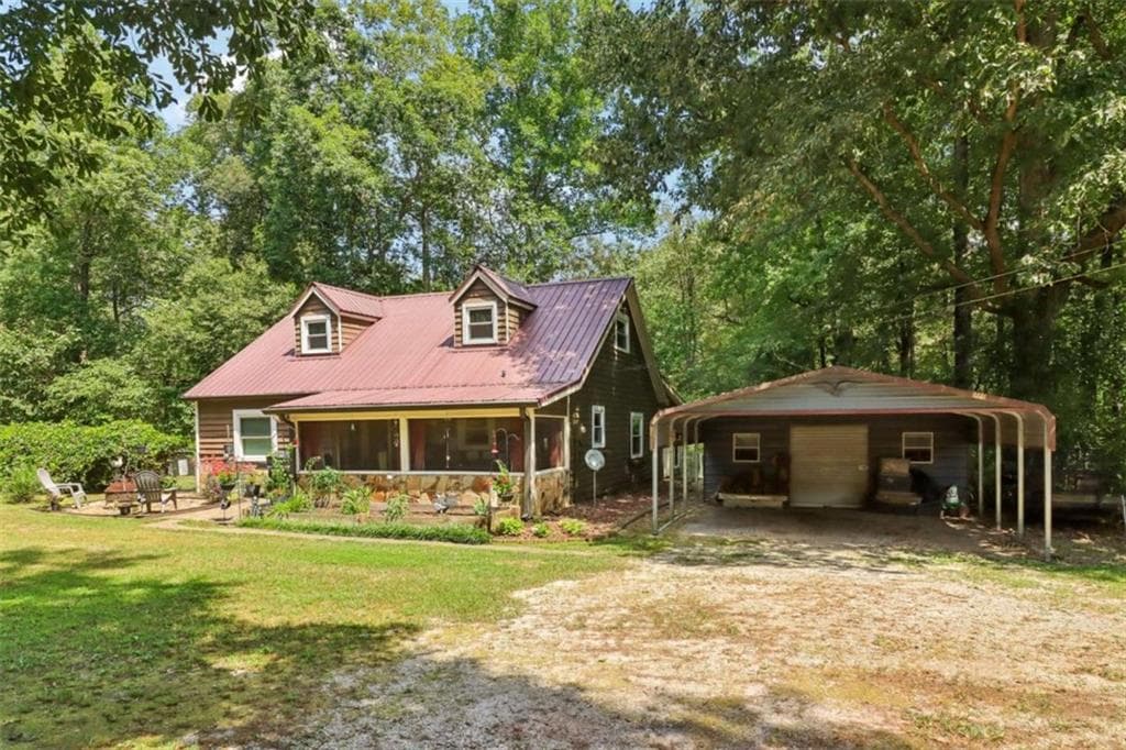 3 bedroom, 2 bathroom, 2,013 sq ft single family residence for sale at 1572 Jersey Social Circle Road, Covington, GA 30014
