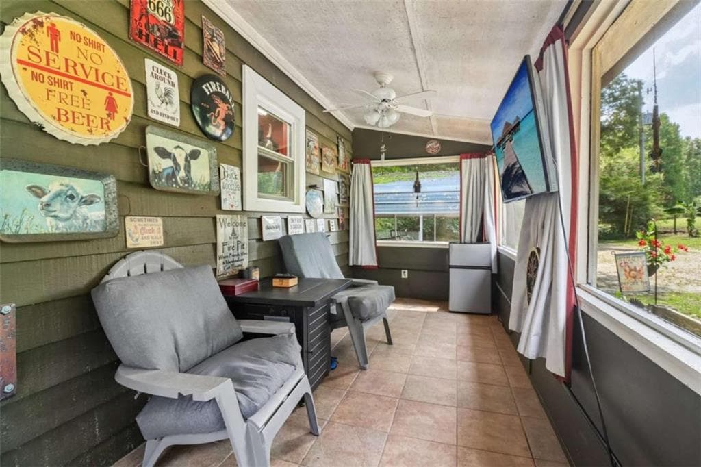 3 bedroom, 2 bathroom, 2,013 sq ft single family residence for sale at 1572 Jersey Social Circle Road, Covington, GA 30014 — photo 5