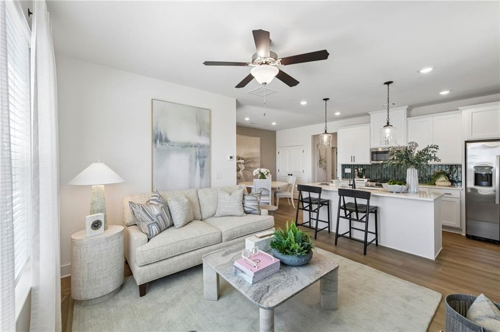3 bedroom, 3 bathroom, 1,665 sq ft townhouse for sale at 303 Barracks Way 885, Hoschton, GA 30548 — photo 6