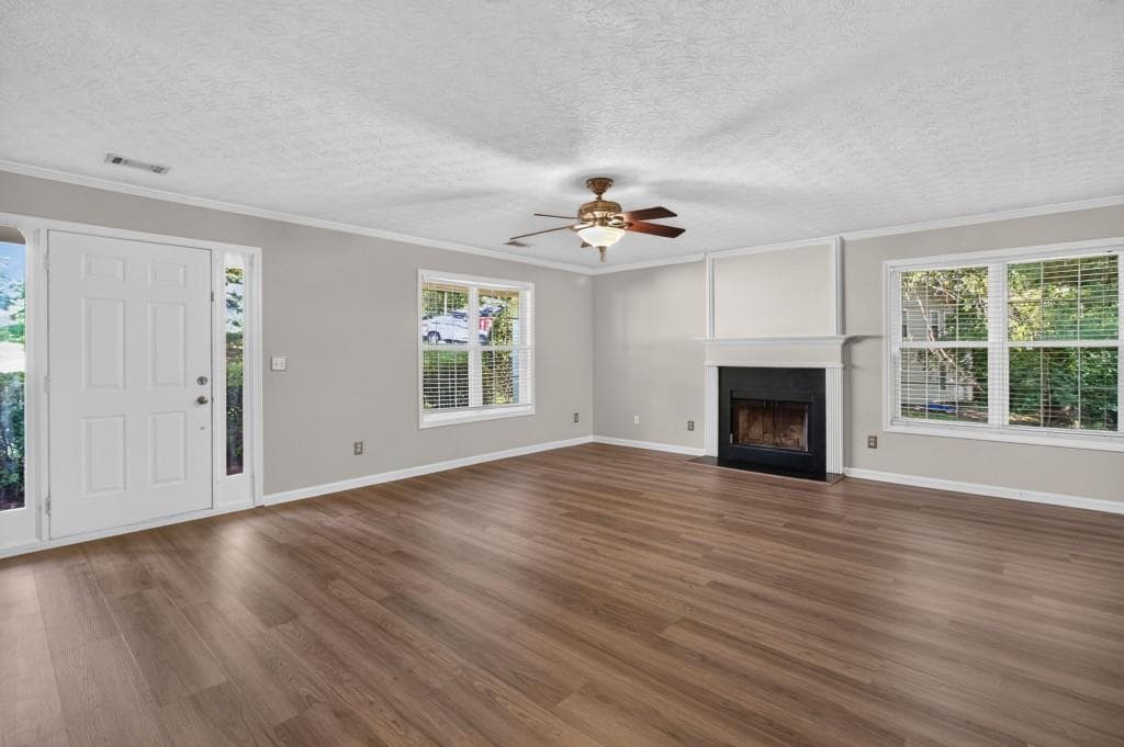 4 bedroom, 3 bathroom, 1,754 sq ft single family residence for sale at 1520 Riverglen Drive, Loganville, GA 30052 — photo 7