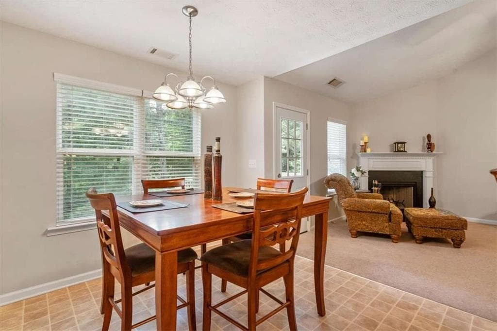 5 bedroom, 3 bathroom, 2,765 sq ft single family residence under contract at 413 Tori Drive, Winder, GA 30680 — photo 7