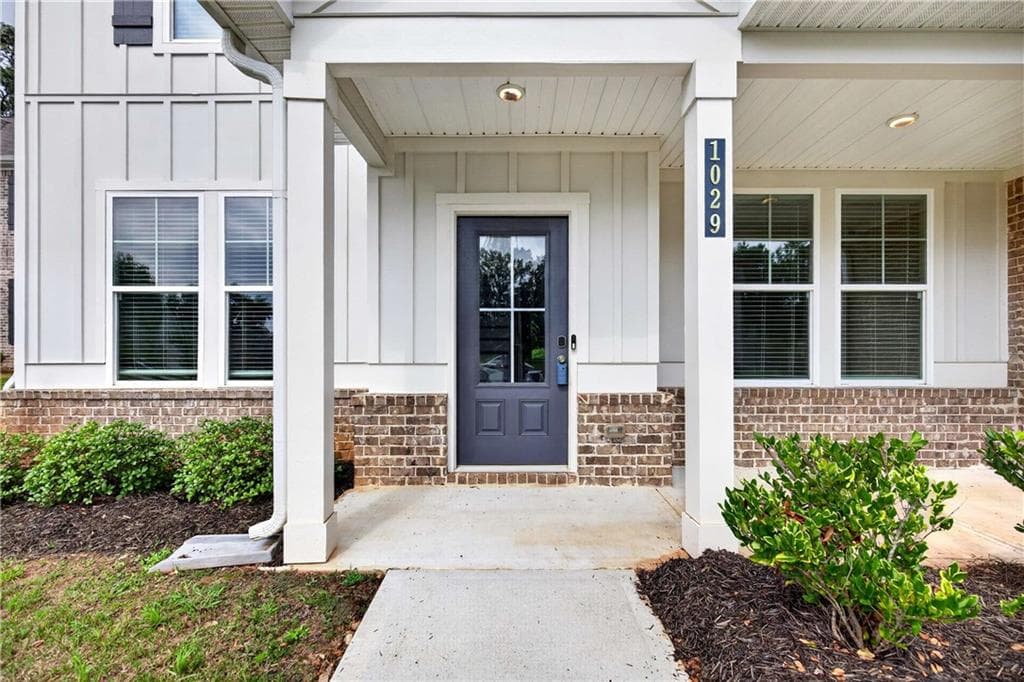 5 bedroom, 4 bathroom, 3,828 sq ft single family residence for sale at 1029 Homer Lane, Stockbridge, GA 30281 — photo 3