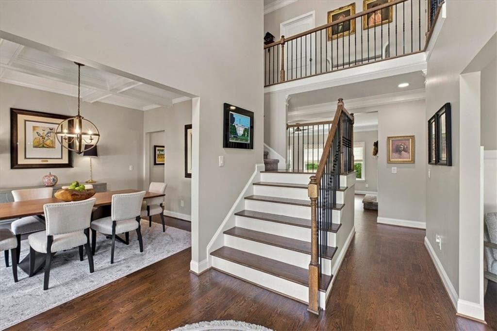 6 bedroom, 5 bathroom, 4,652 sq ft single family residence under contract at 3 Hillshire Drive, Cartersville, GA 30120 — photo 2