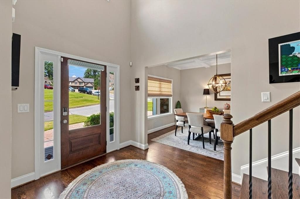 6 bedroom, 5 bathroom, 4,652 sq ft single family residence under contract at 3 Hillshire Drive, Cartersville, GA 30120 — photo 3