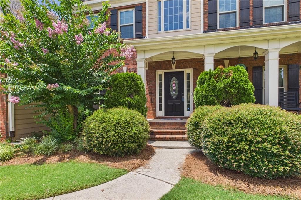 5 bedroom, 3 bathroom, 3,233 sq ft single family residence for sale at 104 Windward Hills, Mcdonough, GA 30253 — photo 2