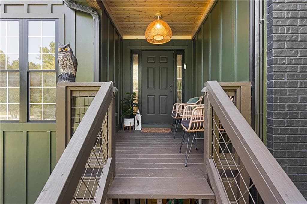 6 bedroom, 3 bathroom, 2,992 sq ft single family residence for sale at 1890 Mcconnell Road, Grayson, GA 30017 — photo 4