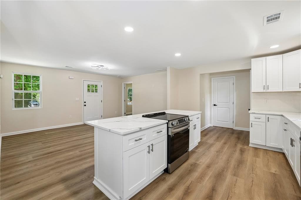 3 bedroom, 2 bathroom, 1,271 sq ft single family residence for sale at 1970 Oana Street, Atlanta, GA 30310 — photo 9