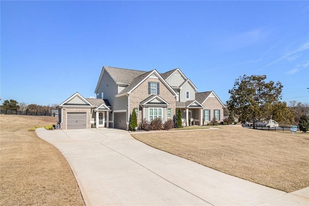 5 bedroom, 4 bathroom, 4,657 sq ft single family residence under contract at 106 Graceton Farms Drive, Senoia, GA 30276 — photo 2