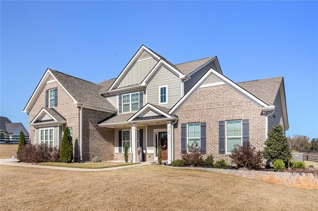 5 bedroom, 4 bathroom, 4,657 sq ft single family residence under contract at 106 Graceton Farms Drive, Senoia, GA 30276 — photo 3