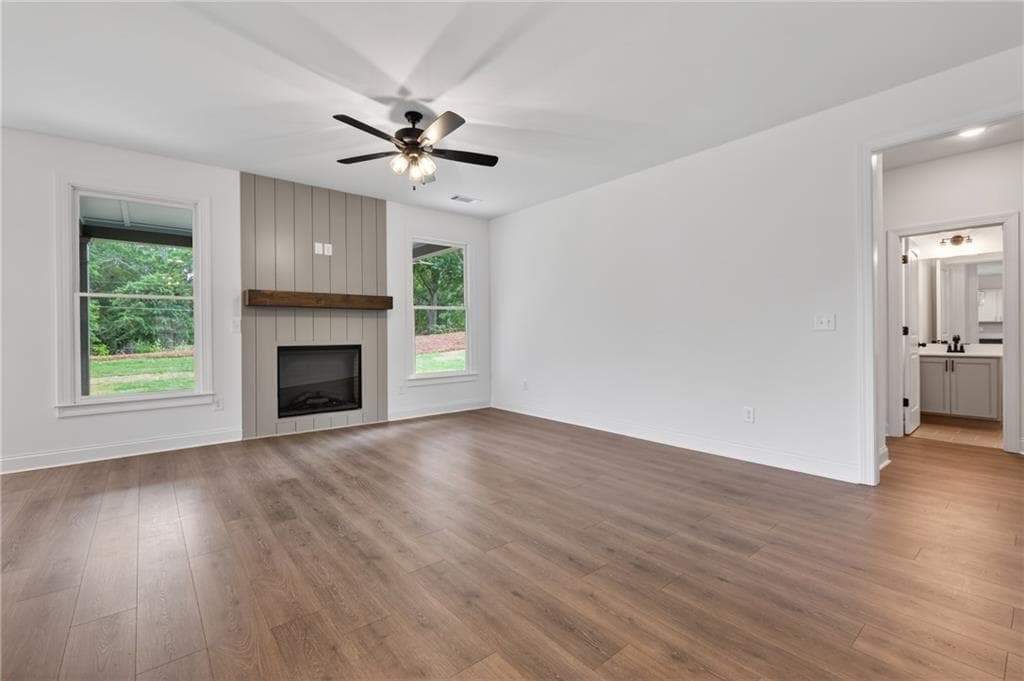 4 bedroom, 3 bathroom, 2,529 sq ft single family residence under contract at 28 CORETTA Court, Winder, GA 30680 — photo 4