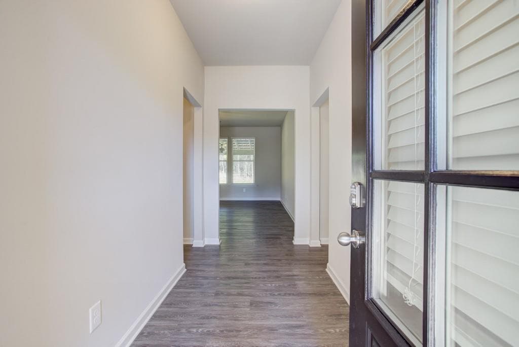 4 bedroom, 2 bathroom, 1,827 sq ft single family residence for sale at 240 Cochin Drive, Statham, GA 30666 — photo 4