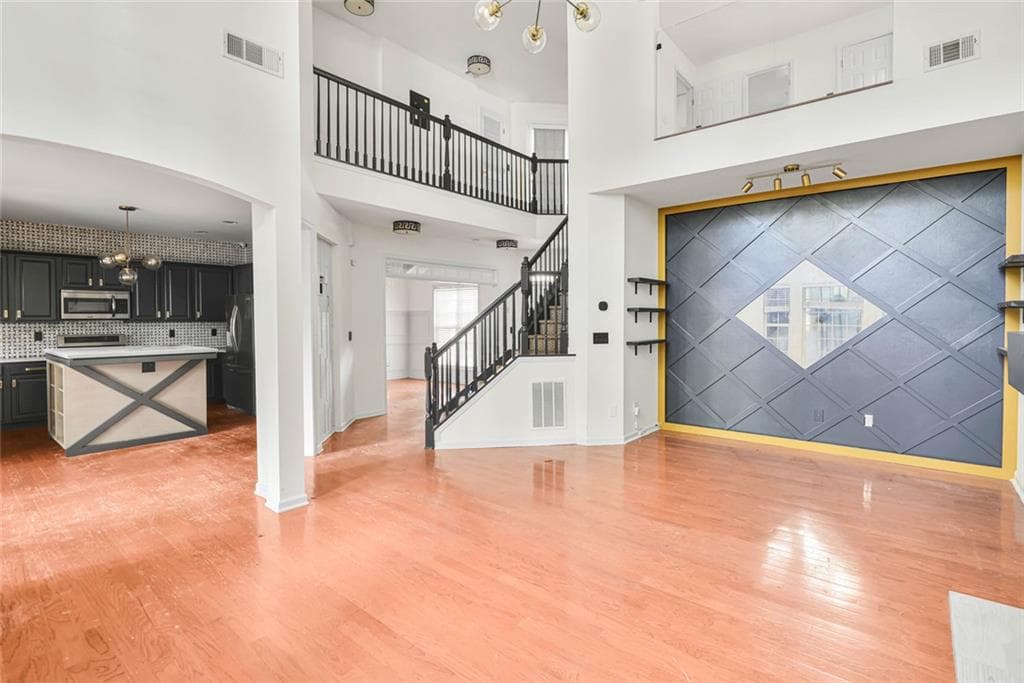 3 bedroom, 3 bathroom, 2,260 sq ft single family residence under contract at 1229 Crescentwood Lane, Decatur, GA 30032 — photo 8