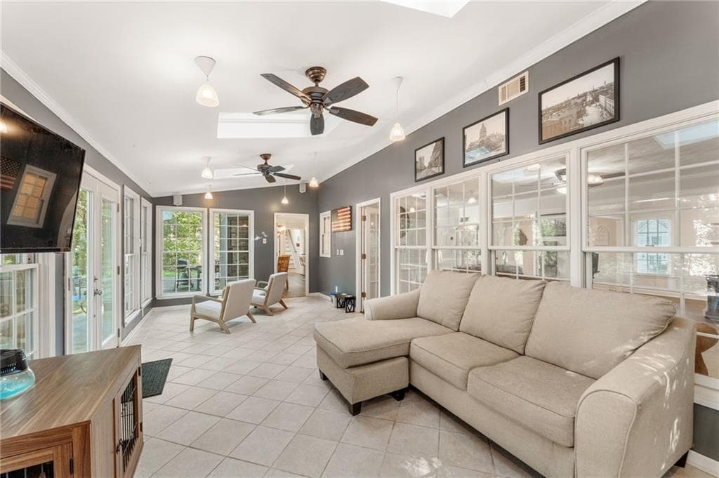 5 bedroom, 3 bathroom, 3,006 sq ft single family residence for sale at 4961 Thornwood Trace, Acworth, GA 30102 — photo 6