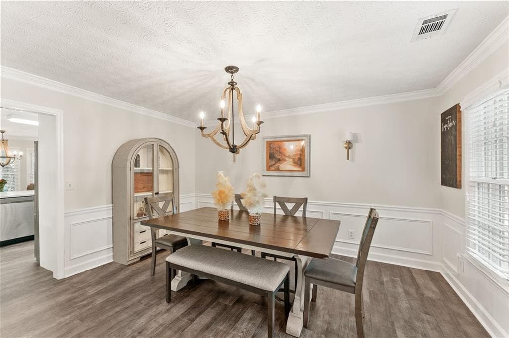 5 bedroom, 3 bathroom, 3,006 sq ft single family residence for sale at 4961 Thornwood Trace, Acworth, GA 30102 — photo 4