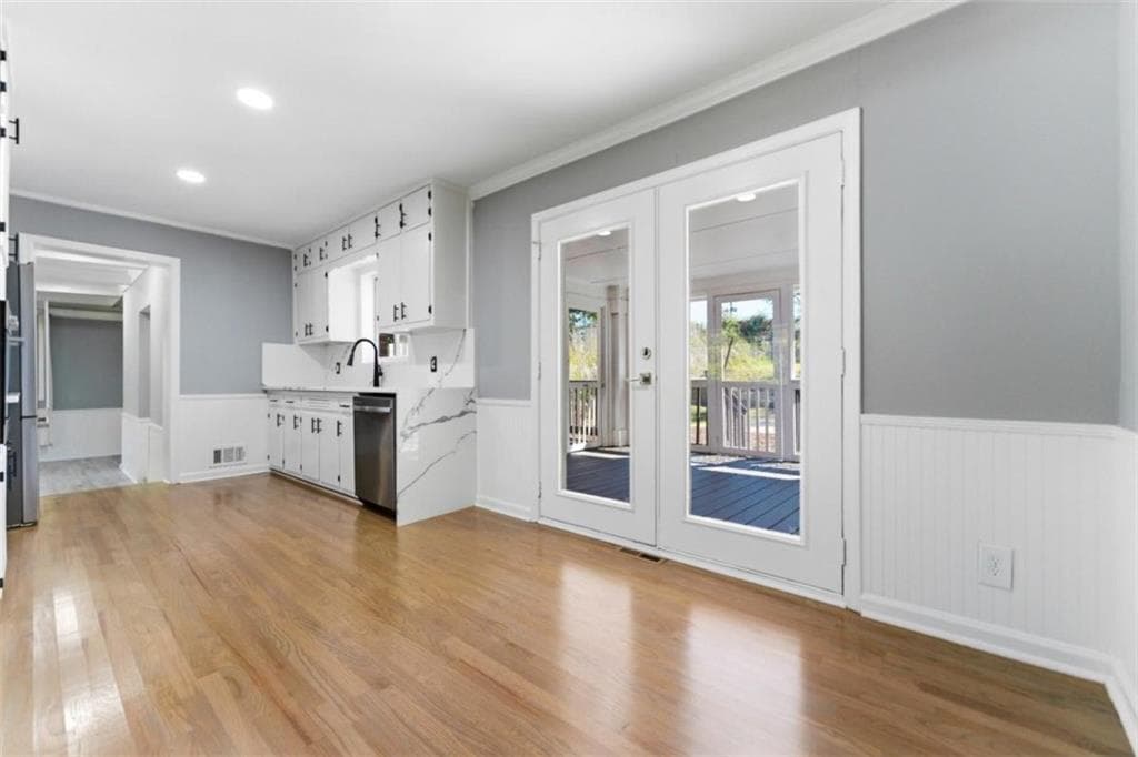 3 bedroom, 2 bathroom, 1,674 sq ft single family residence for sale at 1100 Vonda Lane, Mableton, GA 30126 — photo 7