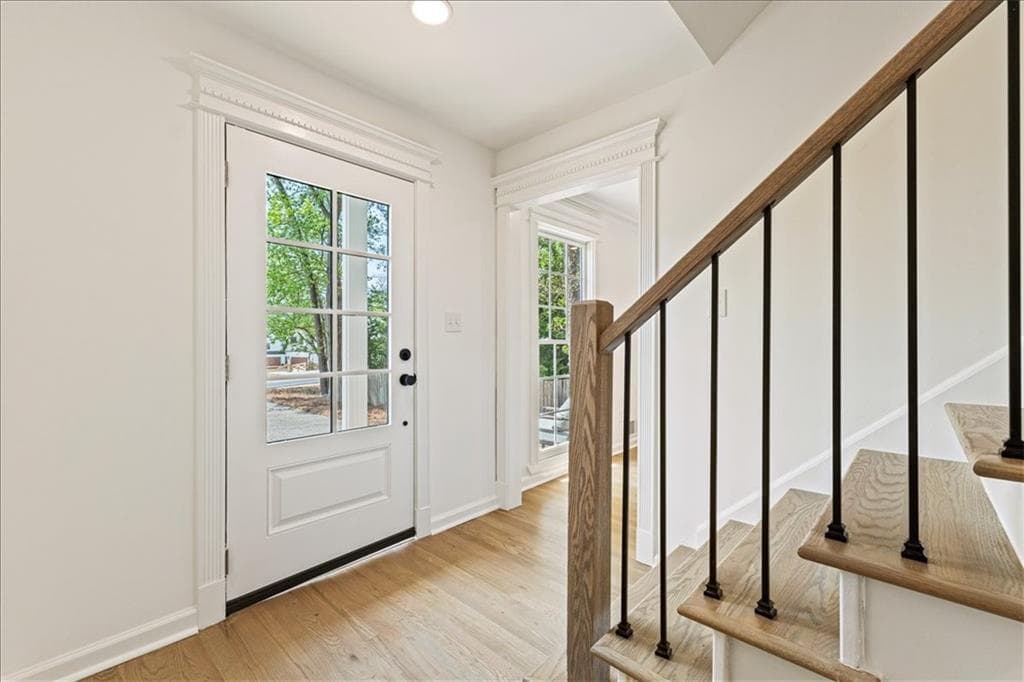 4 bedroom, 4 bathroom, 2,800 sq ft single family residence for sale at 3605 Sewell Mill Road, Marietta, GA 30062 — photo 8
