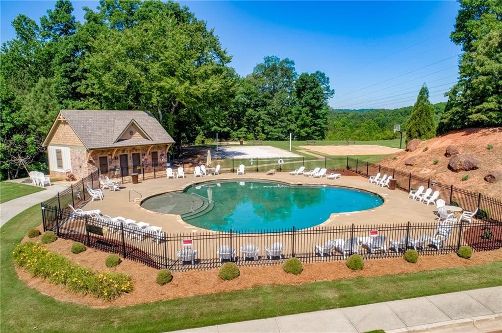 5 bedroom, 4 bathroom, 3,961 sq ft single family residence for sale at 10 Altar Rock Court, Cartersville, GA 30121 — photo 6