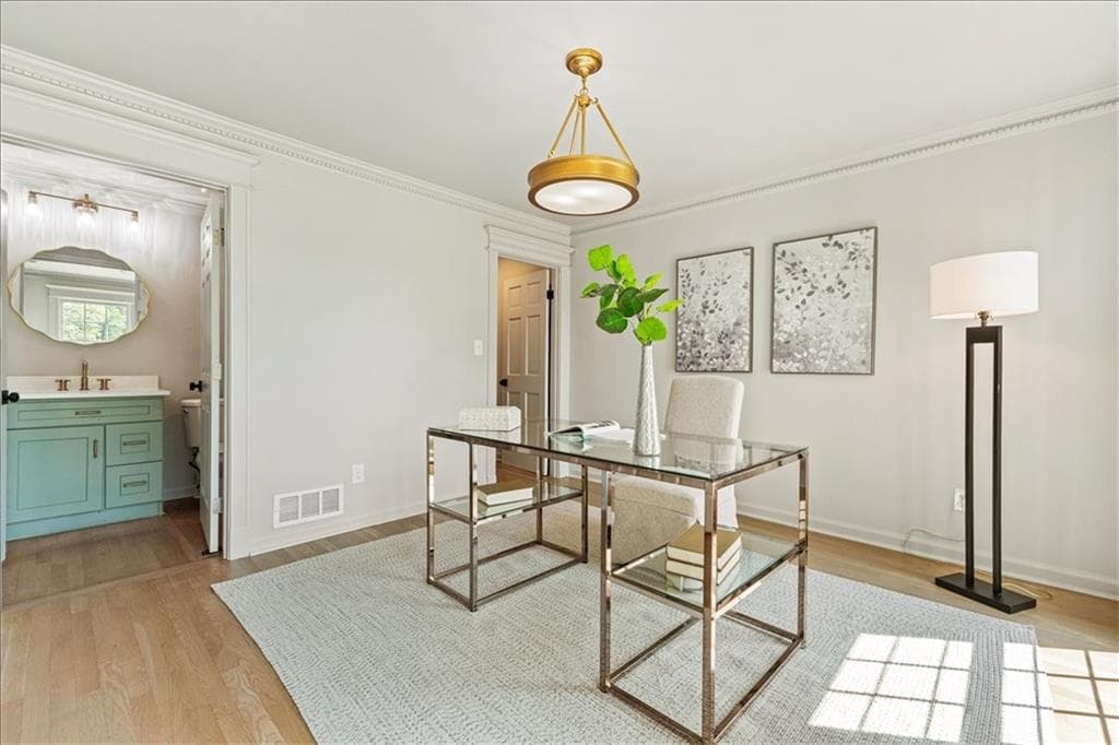 4 bedroom, 4 bathroom, 2,800 sq ft single family residence for sale at 3605 Sewell Mill Road, Marietta, GA 30062 — photo 10