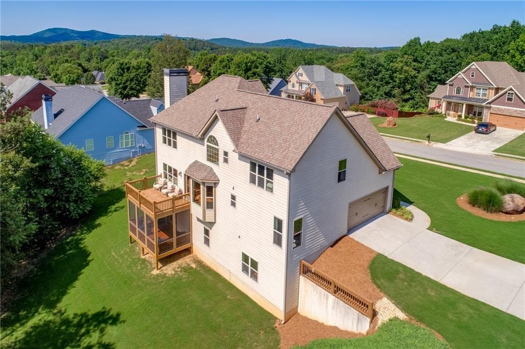 5 bedroom, 4 bathroom, 3,961 sq ft single family residence for sale at 10 Altar Rock Court, Cartersville, GA 30121 — photo 7