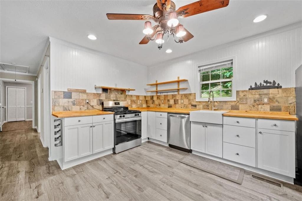 2 bedroom, 2 bathroom, 1,200 sq ft single family residence for sale at 158 Bamby Lane, Ellijay, GA 30540 — photo 8
