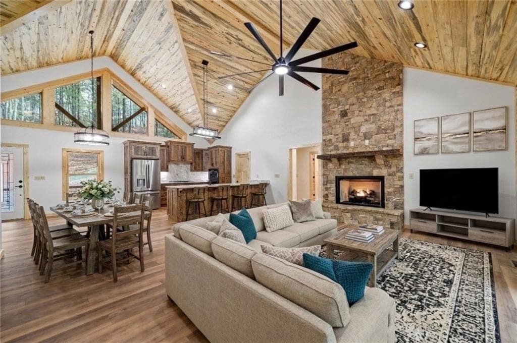 4 bedroom, 3 bathroom, 3,532 sq ft single family residence for sale at 641 Bryant Farm Lane, Ellijay, GA 30540 — photo 3