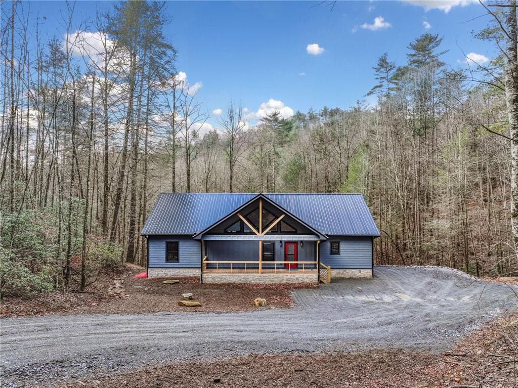4 bedroom, 3 bathroom, 3,532 sq ft single family residence for sale at 641 Bryant Farm Lane, Ellijay, GA 30540 — photo 8