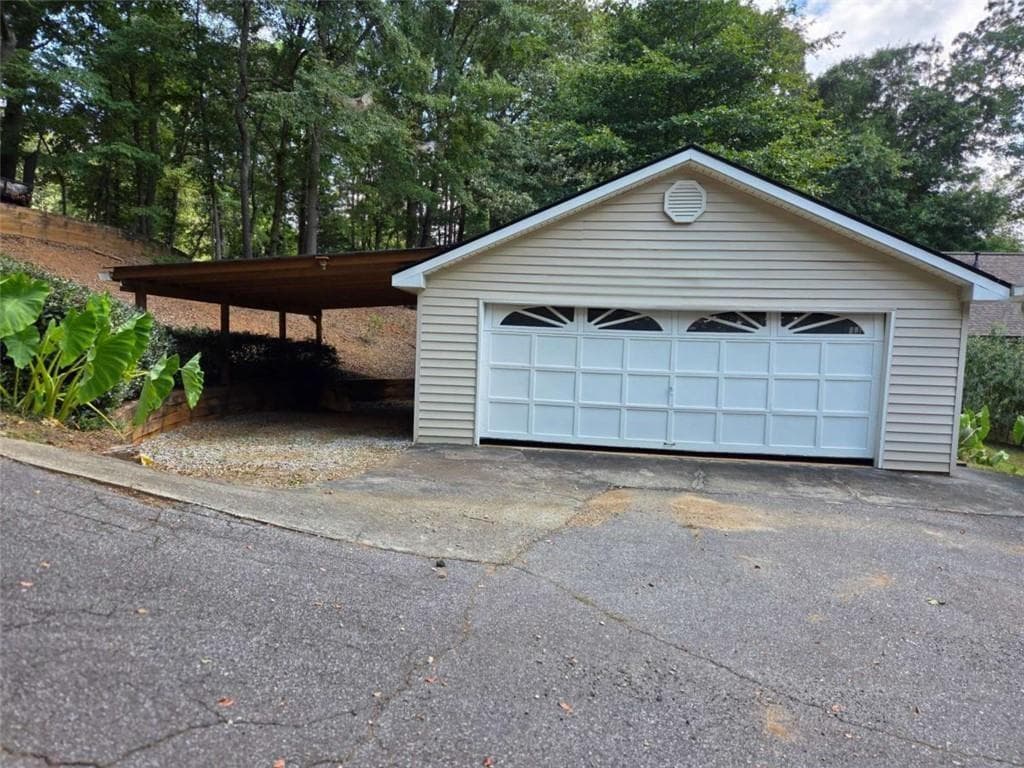 3 bedroom, 2 bathroom, 2,450 sq ft single family residence for rent at 984 Overlook Drive, Dawsonville, GA 30534 for $2,800 a month — photo 3
