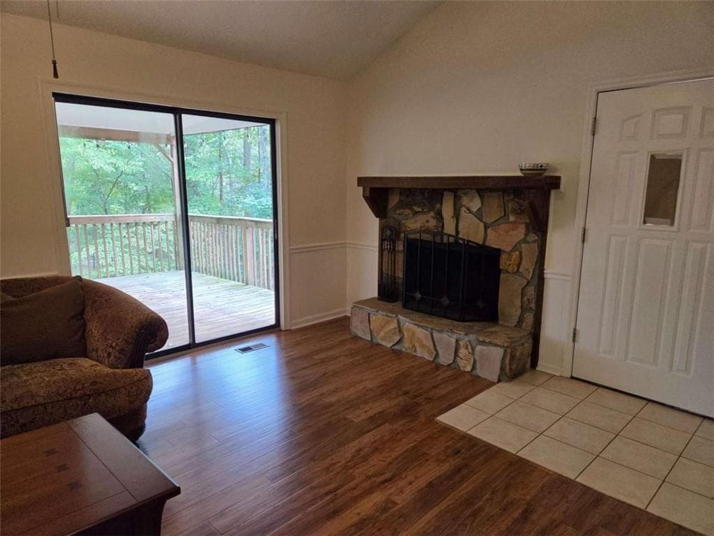 3 bedroom, 2 bathroom, 2,450 sq ft single family residence for rent at 984 Overlook Drive, Dawsonville, GA 30534 for $2,800 a month — photo 4