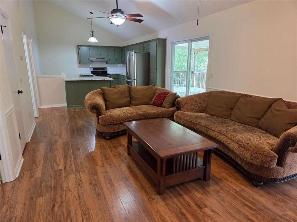 3 bedroom, 2 bathroom, 2,450 sq ft single family residence for rent at 984 Overlook Drive, Dawsonville, GA 30534 for $2,800 a month — photo 6