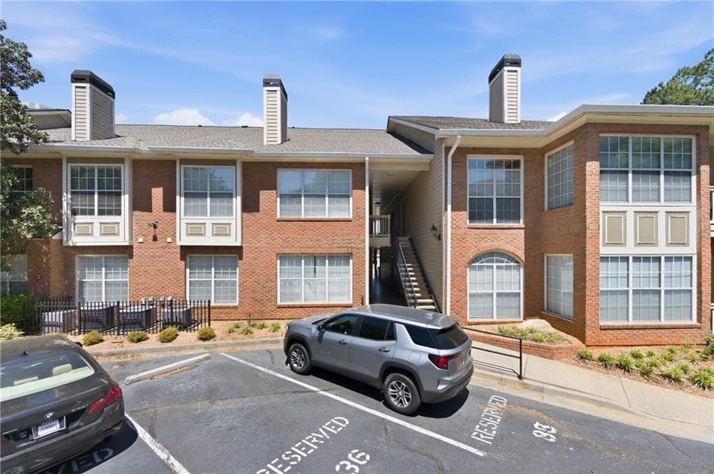 2 bedroom, 2 bathroom, 1,316 sq ft condominium for sale at 200 Renaissance Parkway 304, Atlanta, GA 30308 — photo 3