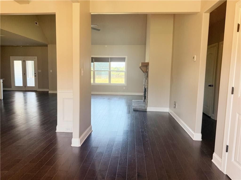 4 bedroom, 3 bathroom, 2,991 sq ft single family residence for sale at 46 Will Banks Road, Senoia, GA 30276 — photo 3