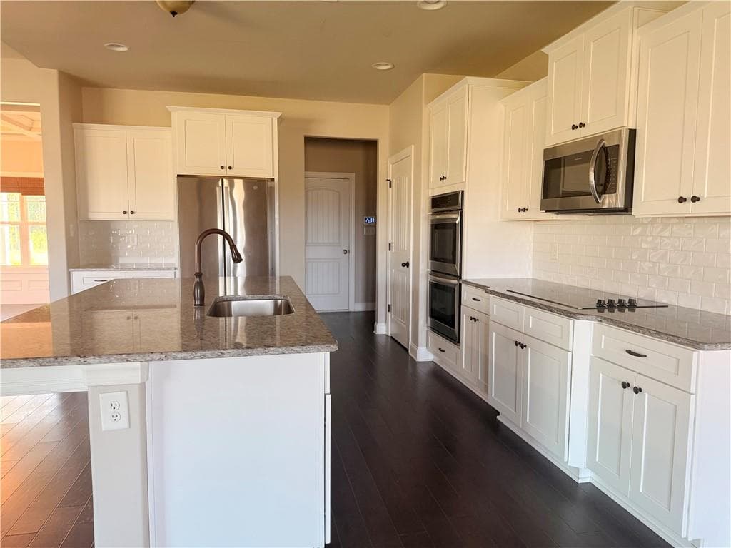4 bedroom, 3 bathroom, 2,991 sq ft single family residence for sale at 46 Will Banks Road, Senoia, GA 30276 — photo 6