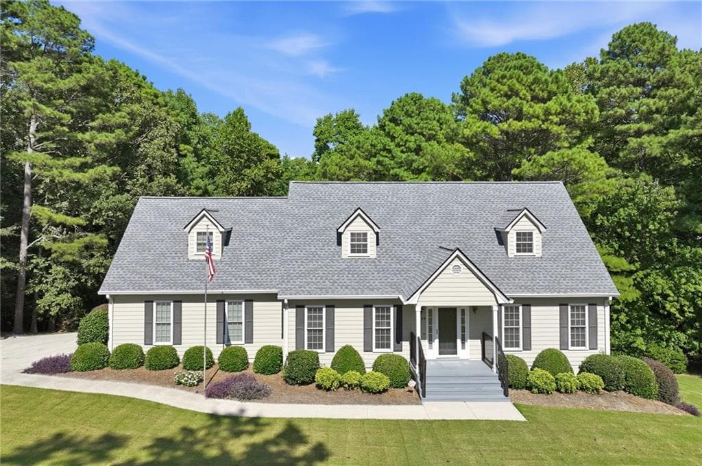 3 bedroom, 4 bathroom, 2,176 sq ft single family residence for sale at 3628 Maple Forge Lane, Gainesville, GA 30504