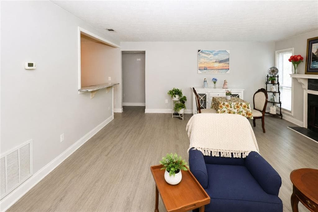 2 bedroom, 2 bathroom, 1,170 sq ft condominium for sale at 1322 Branch Drive, Tucker, GA 30084 — photo 6
