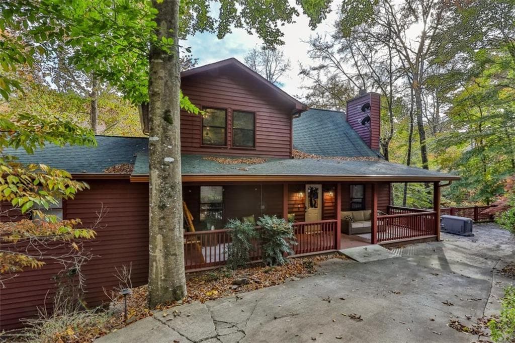 3 bedroom, 3 bathroom, 2,598 sq ft single family residence for sale at 178 Novena Court, Ellijay, GA 30540 — photo 7