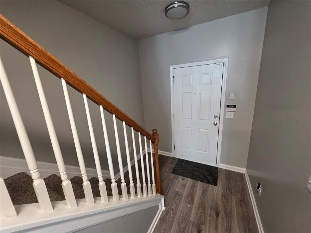 3 bedroom, 3 bathroom, 1,370 sq ft townhouse for rent at 1722 Bayrose Circle 22B, East Point, GA 30344 for $1,850 a month — photo 5