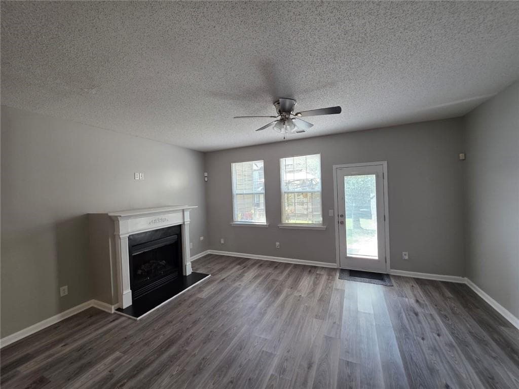 3 bedroom, 3 bathroom, 1,370 sq ft townhouse for rent at 1722 Bayrose Circle 22B, East Point, GA 30344 for $1,850 a month — photo 8