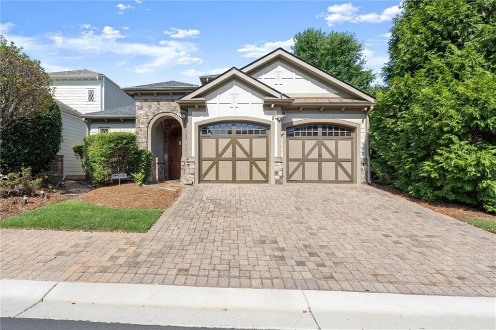 4 bedroom, 3 bathroom, 2,640 sq ft single family residence for sale at 313 Gray Shingle Lane, Woodstock, GA 30189 — photo 2