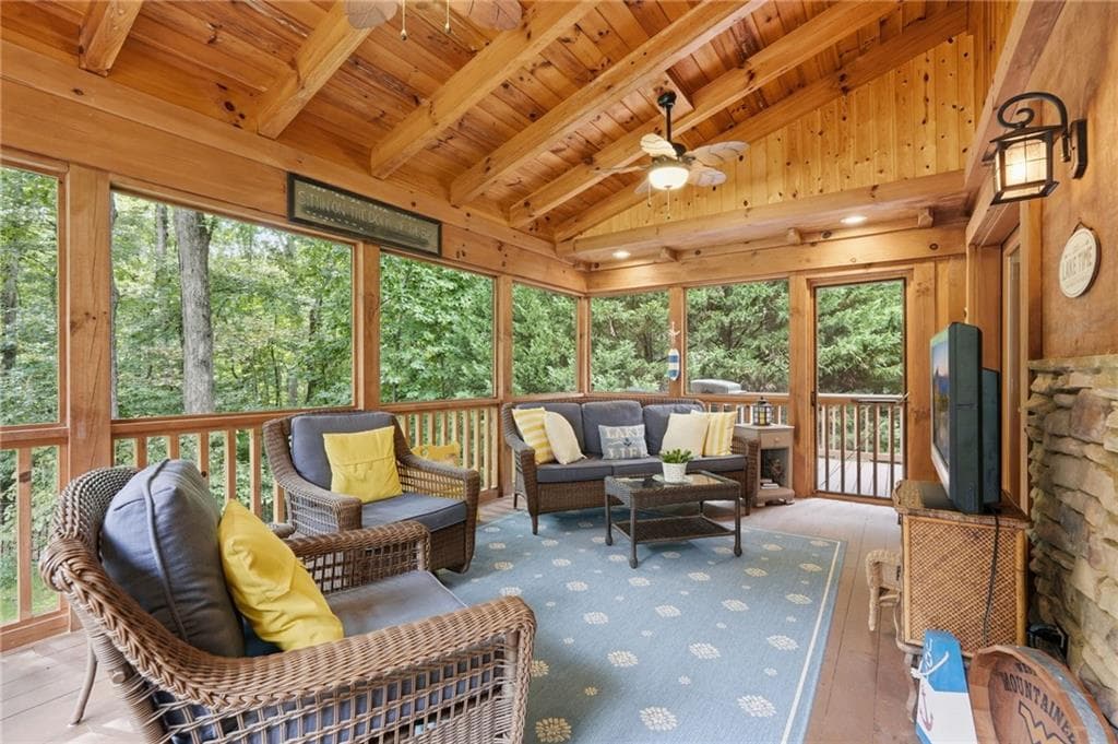 4 bedroom, 3 bathroom, 2,662 sq ft single family residence for sale at 3056 Clear Cove Way, Gainesville, GA 30506 — photo 3