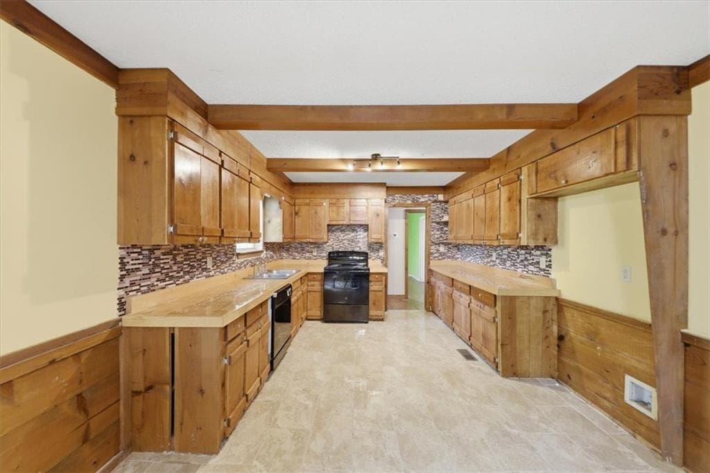 3 bedroom, 2 bathroom, 1,314 sq ft single family residence for sale at 270 Big Bear Court, Palmetto, GA 30268 — photo 4